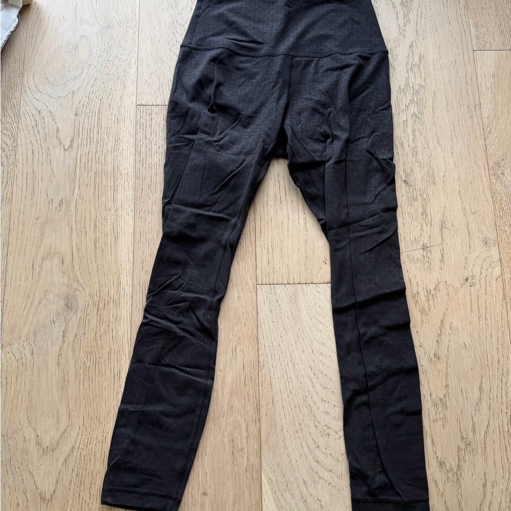 Lulu lemon Black High-Waisted Leggings with pattern